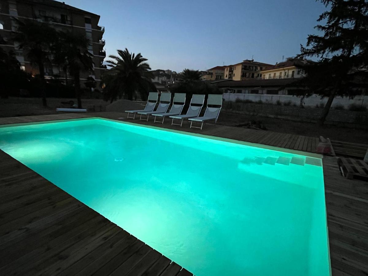 Il Gattino Di Porto - Apt 6 - Monolocale Terrazzo Piscina Imperia Exteriör bild