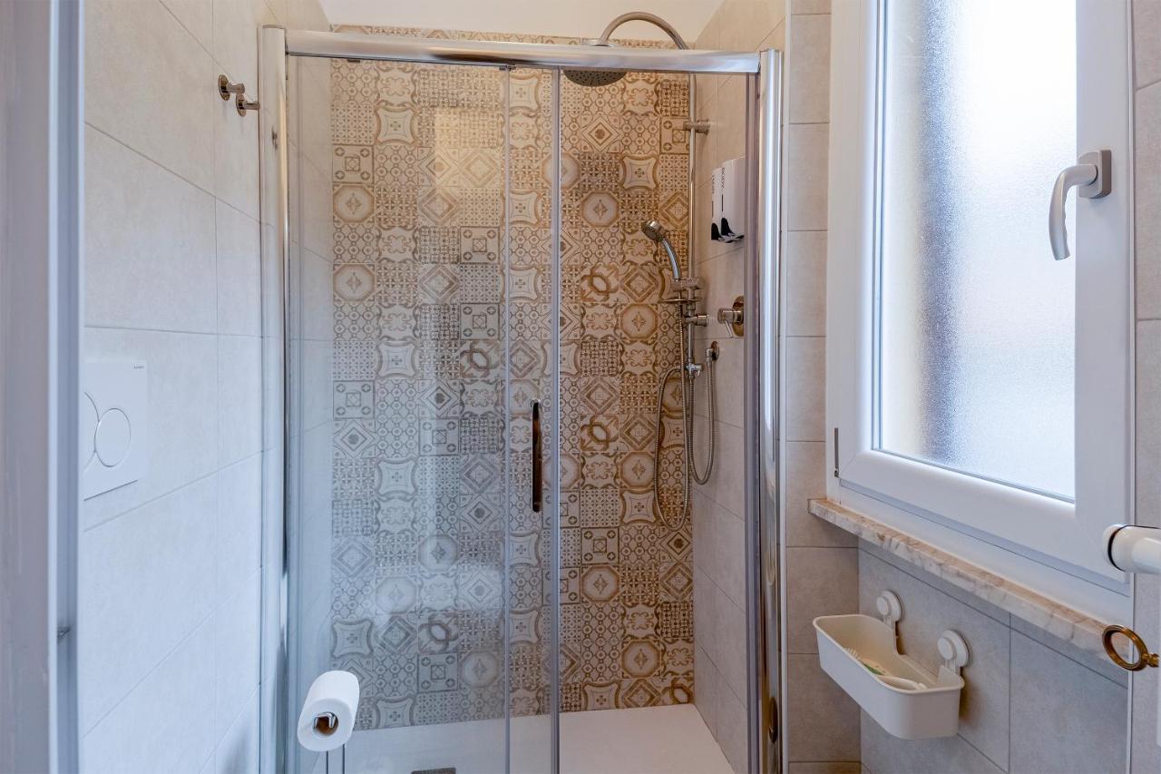 Il Gattino Di Porto - Apt 6 - Monolocale Terrazzo Piscina Imperia Exteriör bild